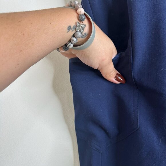 FIGS Zamora Jogger High Waisted Scrub Pants Womens XL Navy Zip Cargo Technical - Picture 3 of 12